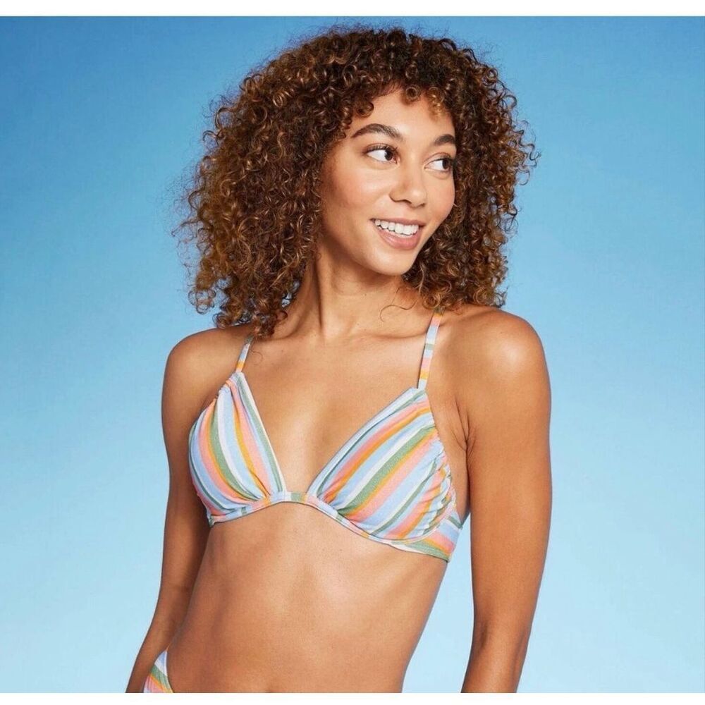 Wild Fable NWT size S striped bikini top with underwire and removable pads